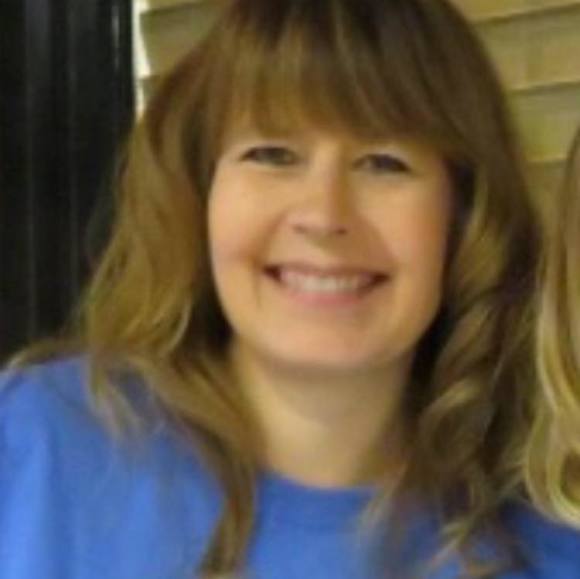 Meet your Posher, Lynette - Picture 1 of 1